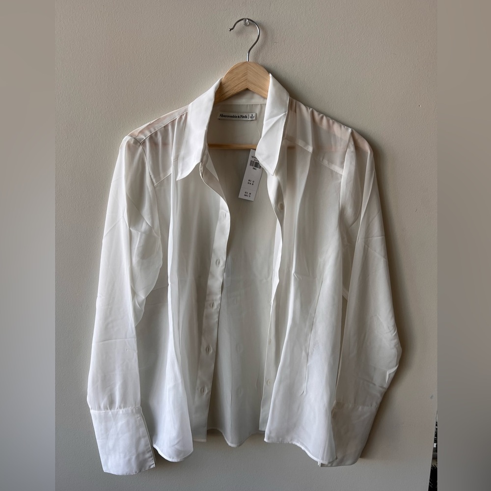 NWT Abercrombie & Fitch Sheer White Button up Shirt -SIZE SMALL